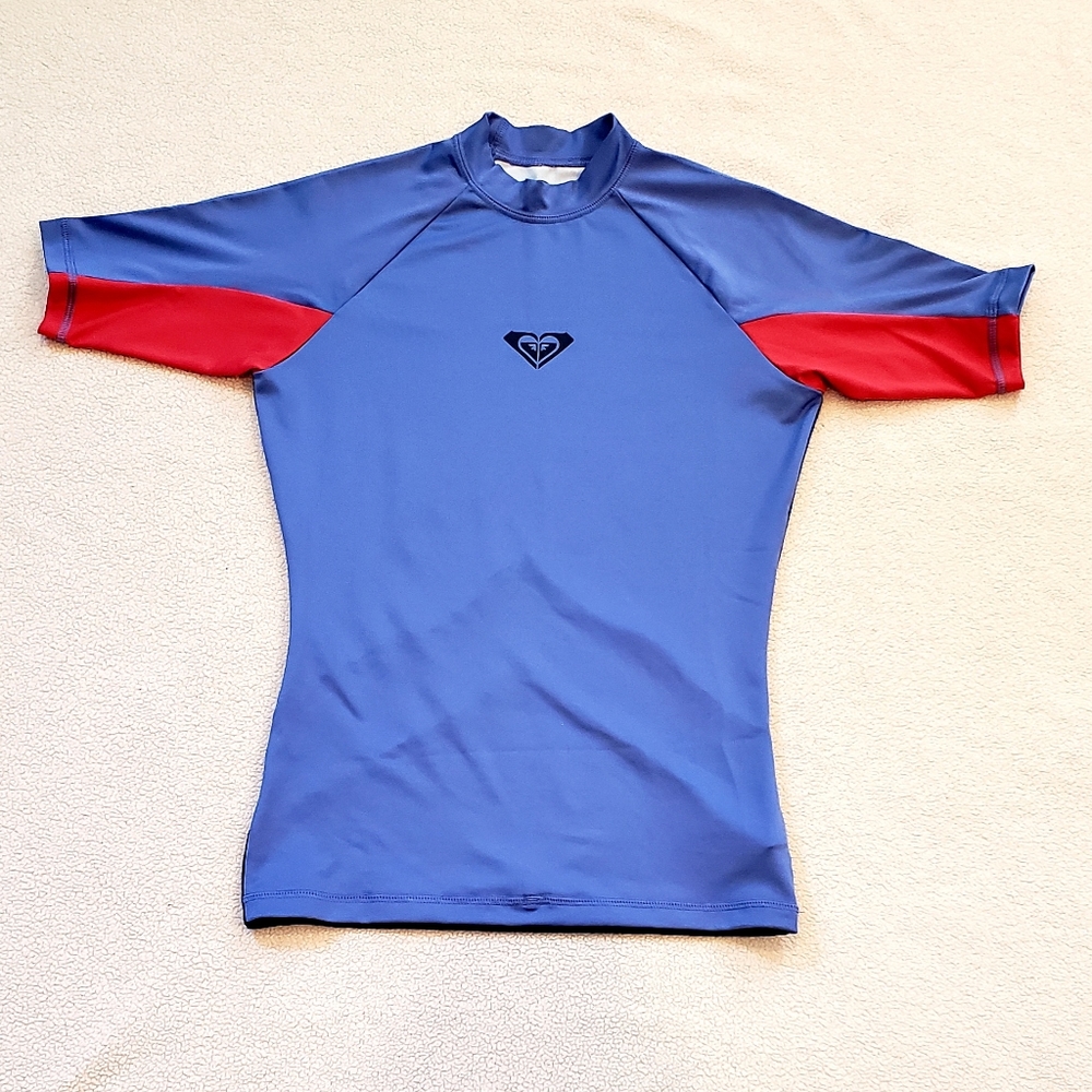 Roxy Short-Sleeve Rash Guard in Blue, Size M